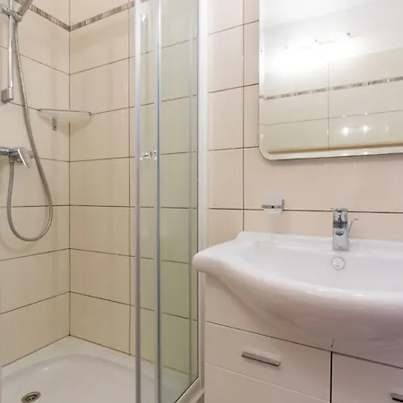 Come&stay Apartament Punat